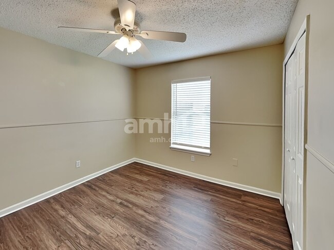 Building Photo - 1520 Irishwood Ct