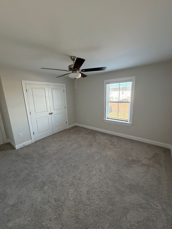 Building Photo - 113 Alva Ct