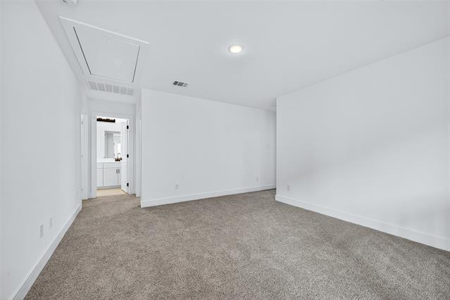 Building Photo - 910 Sunflower Trl