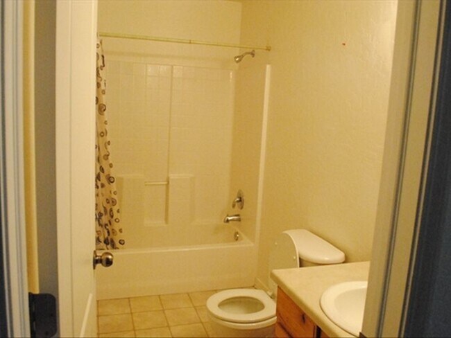 Building Photo - 1978 S 650 E