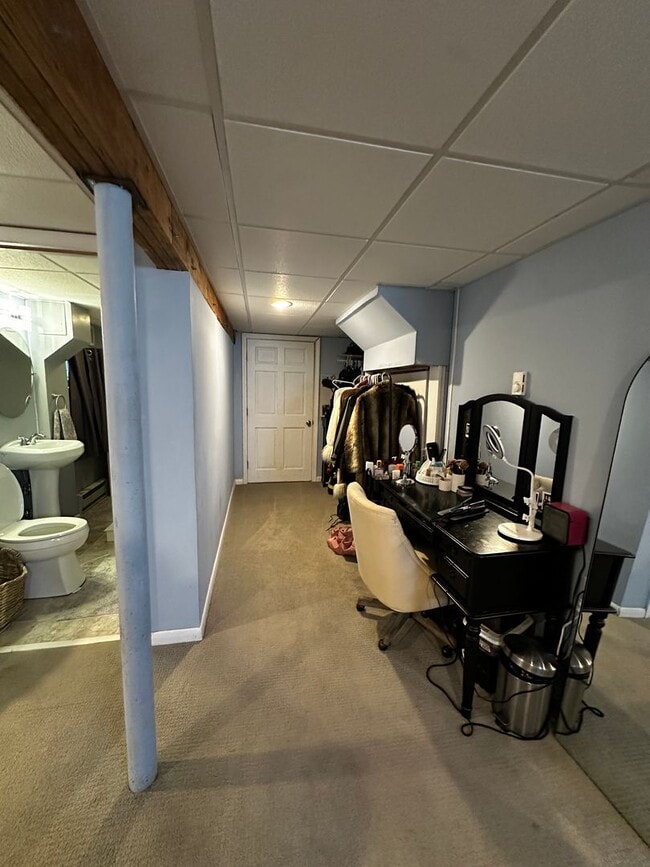 Building Photo - Charming 3 Bed, 3 Bath Home with Finished ...