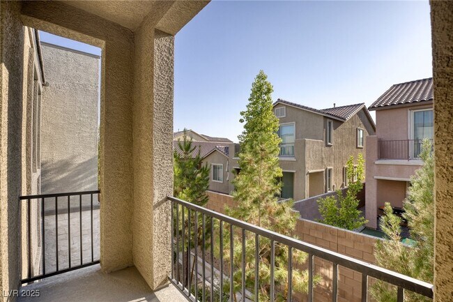 Building Photo - 6227 Runestone St