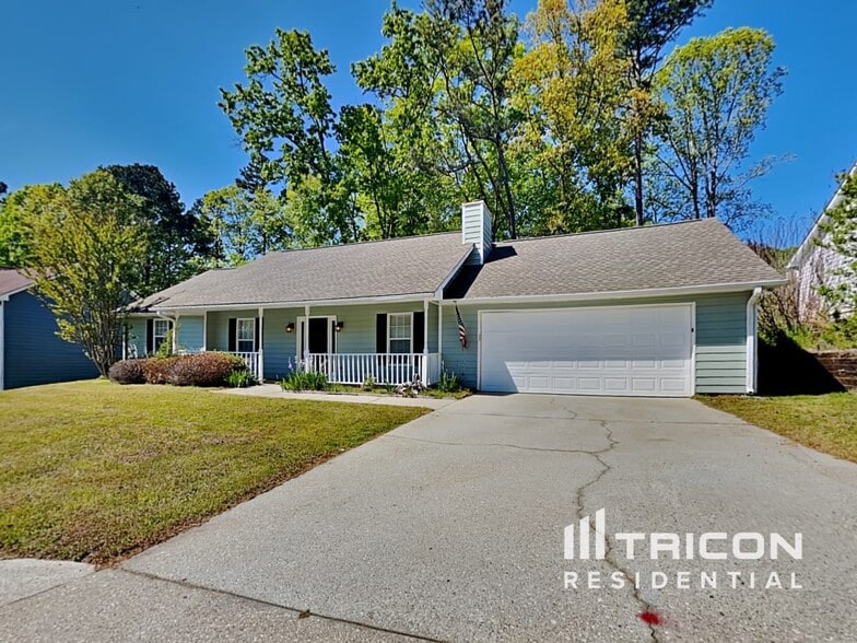Primary Photo - 530 Saddle Shoals Dr