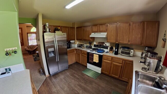 Building Photo - 2425 Cochetopa Ct