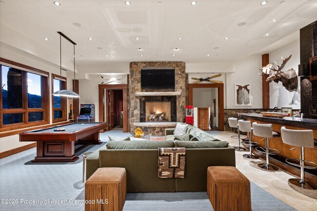 Building Photo - 294 Draw Dr