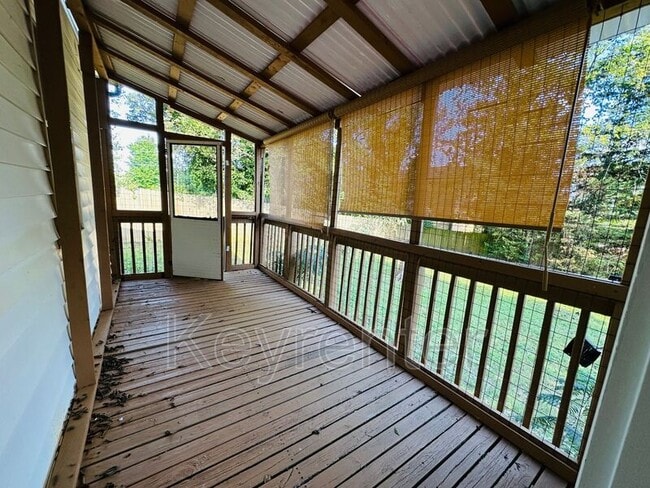Building Photo - 1206 Cedar Ln
