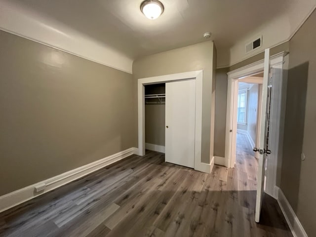 Building Photo - 1360 Pine St