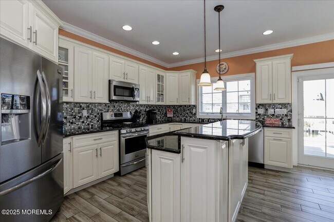 Building Photo - 1874 Compass Ct