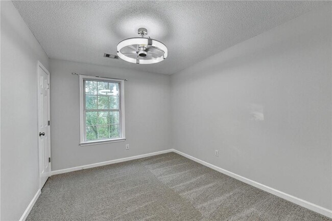 Building Photo - 3415 Oxwell Dr NW