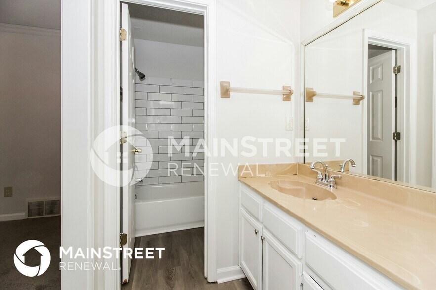 Building Photo - 1157 Harpeth Dr