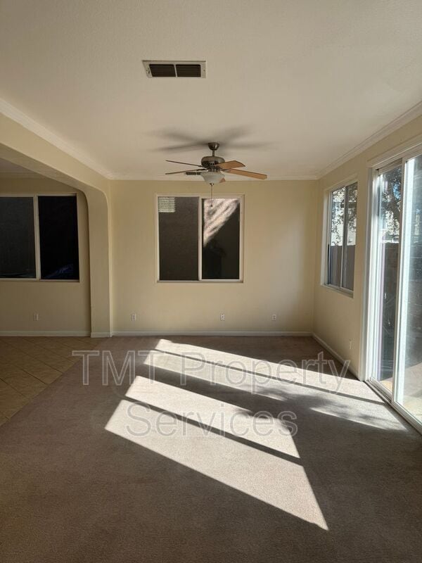 Building Photo - 3066 Staysail St