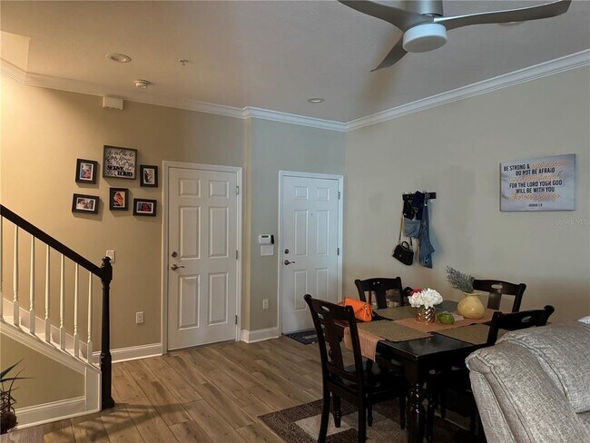 Building Photo - 718 Terrace Spring Dr
