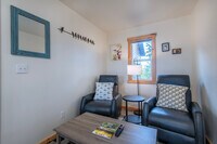 Building Photo - 1711 Fischer Ln