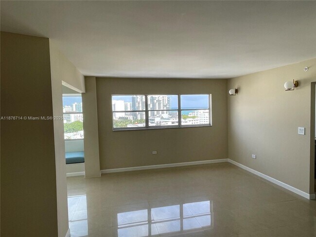 Building Photo - 1881 Washington Ave