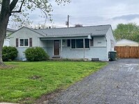 Building Photo - 4520 Hartwell Rd