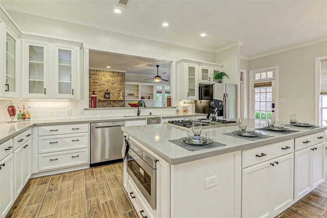 Building Photo - 1548 Virgie Community Rd