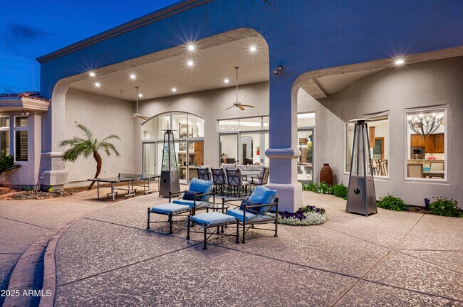 Building Photo - 6649 E Berneil Dr