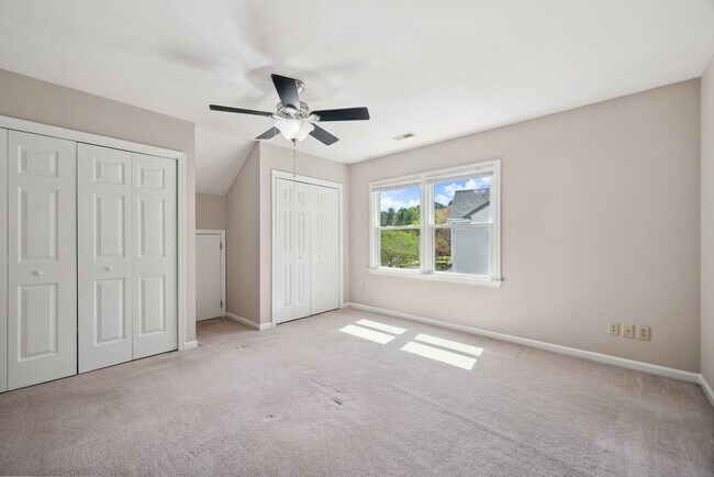 Building Photo - 304 Lynn's Way Yorktown VA 23962: Freshly Painted Updated Photos Coming !