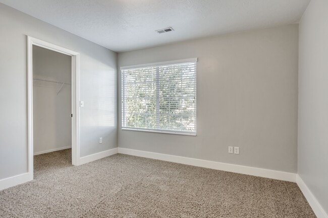 Building Photo - 362 S 1230 W