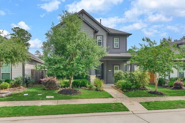 Building Photo - 222 Thistle Dr