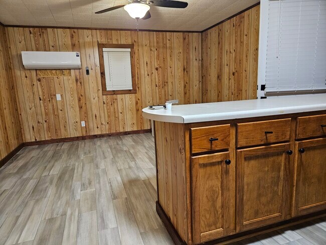 Building Photo - 2-112 Max Cloyd Ln