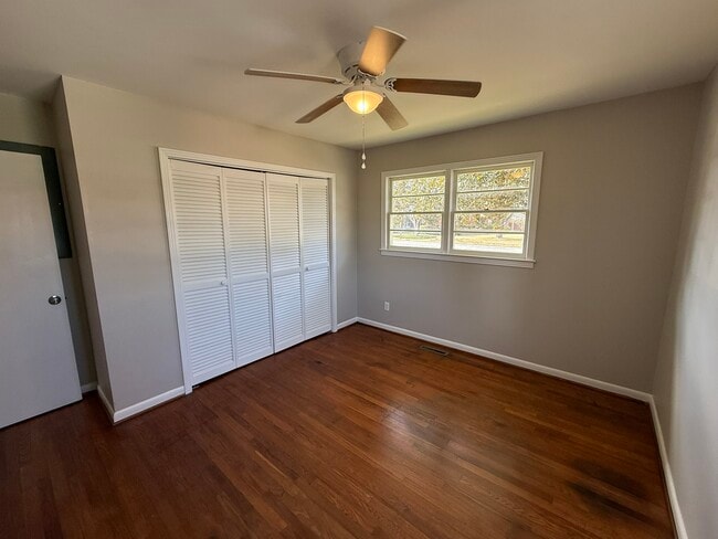 Building Photo - 61 Loganberry Cir