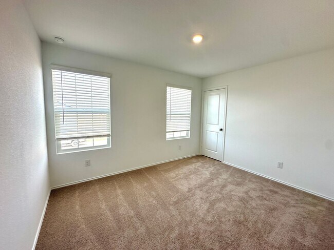 Building Photo - Coming Soon!  Late July Move in Available...