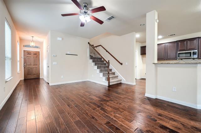 Building Photo - 875 Vaquero St