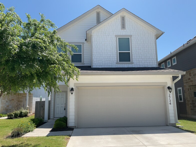 Building Photo - 2734 Lillybrook Ln