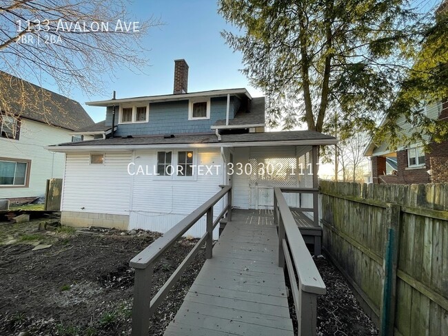 Building Photo - Possible three bedroom two bathroom home f...