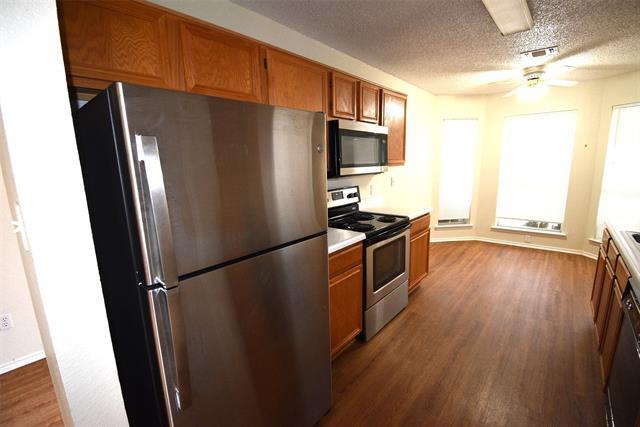 Building Photo - 10220 Maria Dr