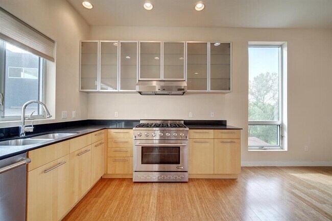 Building Photo - 5312 Agatha Cir