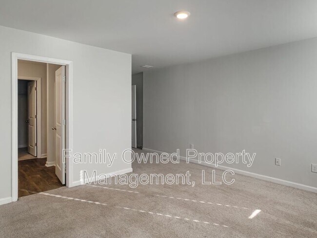 Building Photo - 193 Rosefield Ct