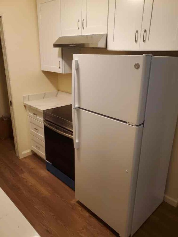 Building Photo - 4890 Hamilton Ave