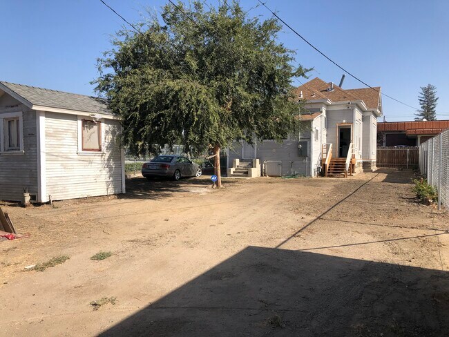 Building Photo - 717 Monterey St