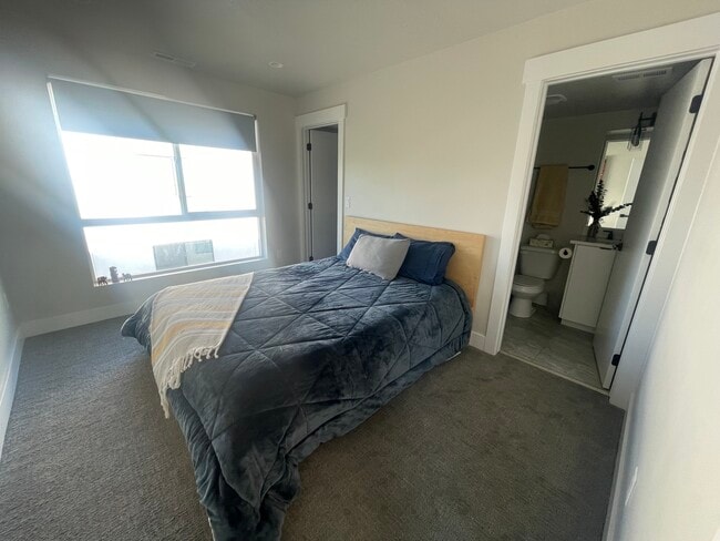 Building Photo - 433 E 2100 S