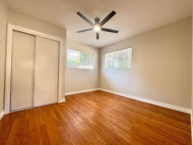 Building Photo - Newly renovated 3 bedroom, 2 bath single f...