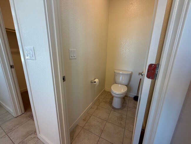 Building Photo - Beautiful 3-Bedroom Home in Anatolia
