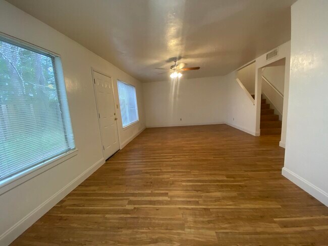 Building Photo - 2869 Blairstone Ct