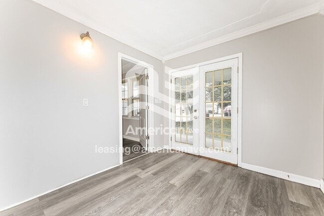 Building Photo - 153 McAdam Ave