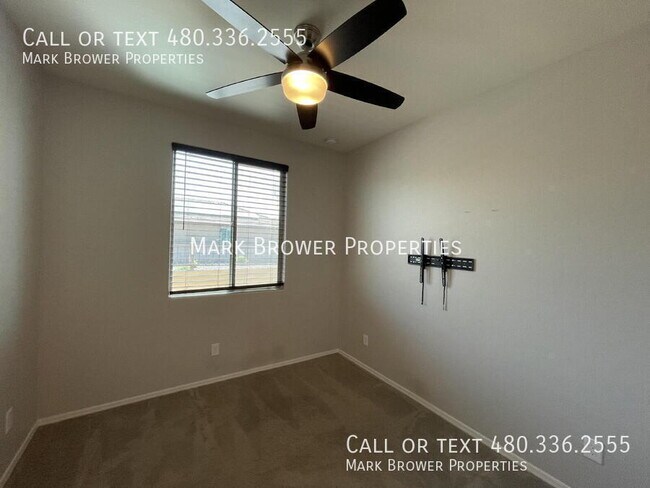 Building Photo - 18422 W Ida Ln