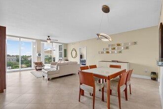 Building Photo - 550 Okeechobee Blvd