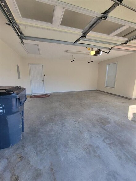 Building Photo - 3342 Woodash Ln
