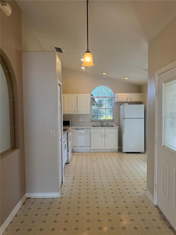 Building Photo - 152 Seneca Point Trail