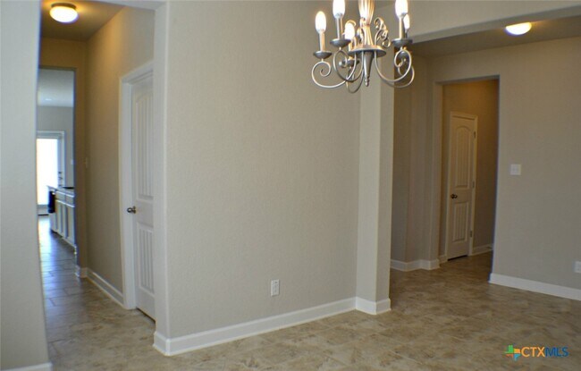 Building Photo - 3127 Pinecone Cove
