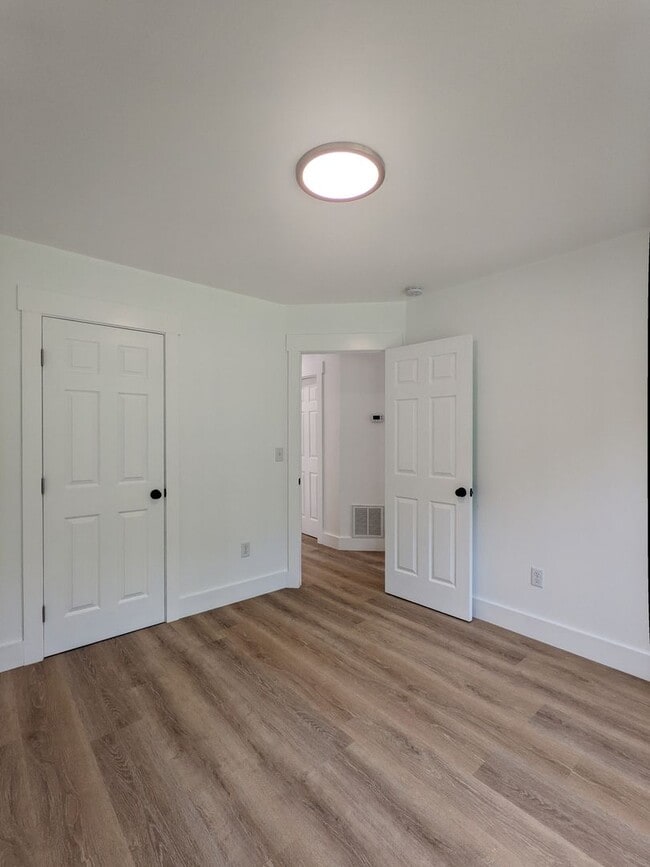 Primary Photo - Black Mountain Rental!