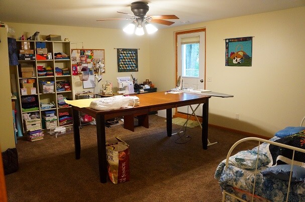 Building Photo - 3705-3707 Valley View Pl