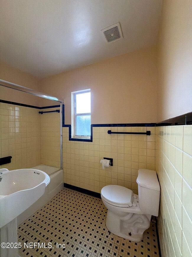 Building Photo - 1359 Stimson St