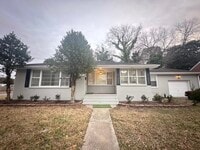 Building Photo - 475 E Bayview Blvd