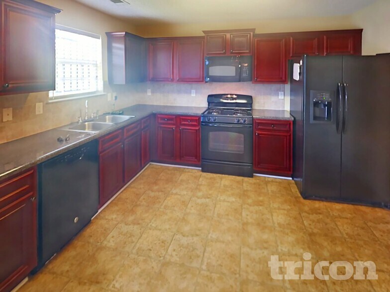 Building Photo - 5853 Sepulveda Ln